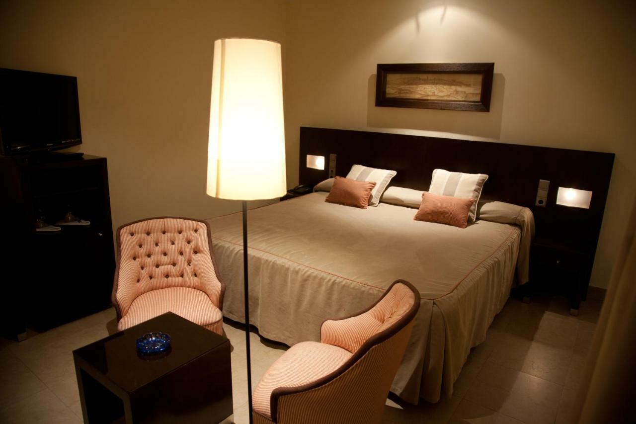 Hotel El Mesón Torrijos