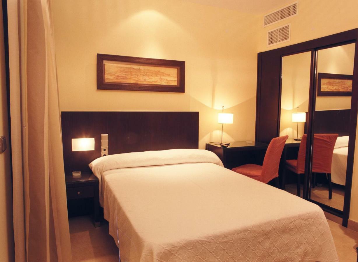 El Mesón Hotel