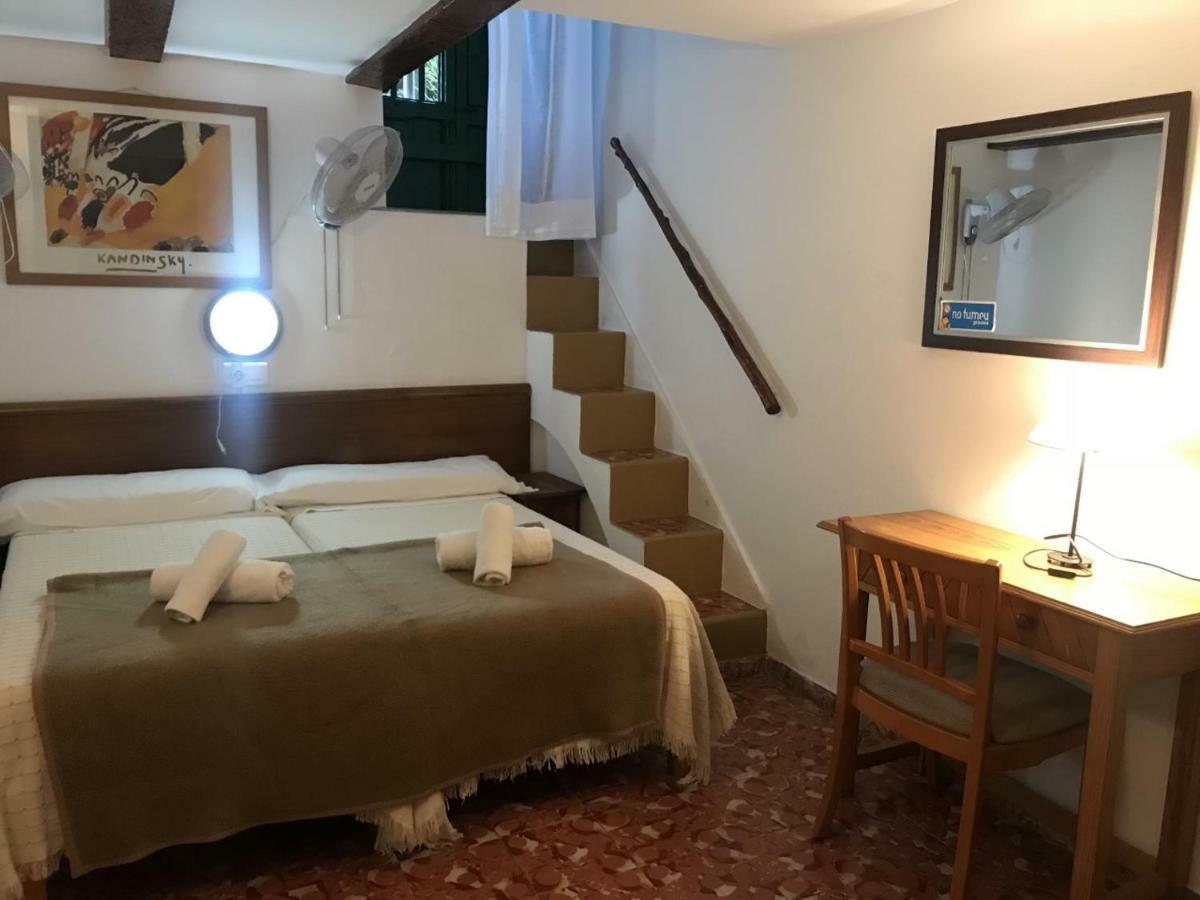 Casa De Huespedes La Peña Pensión