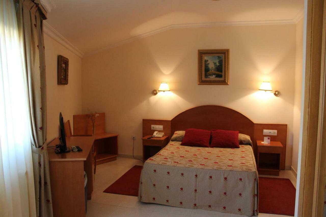 Cabo Festiñanza Hotel