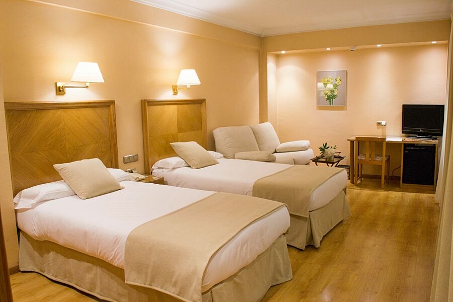 Crisol Almirante Bonifaz Hotel Burgos