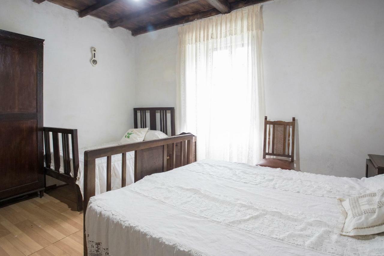 A Fonte Bodas Pensión Samos