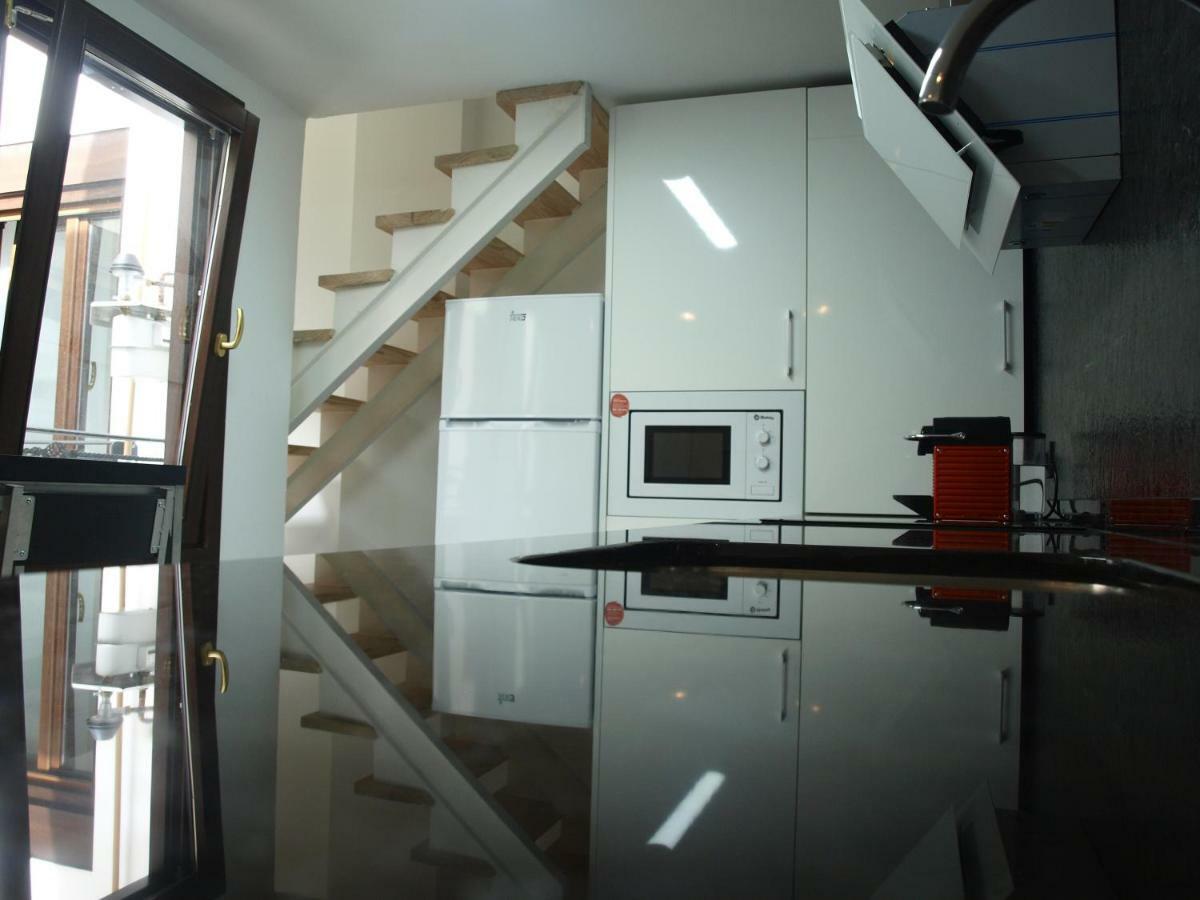 Apartment Atico Portales, Diseno En El Casco Antiguo De *