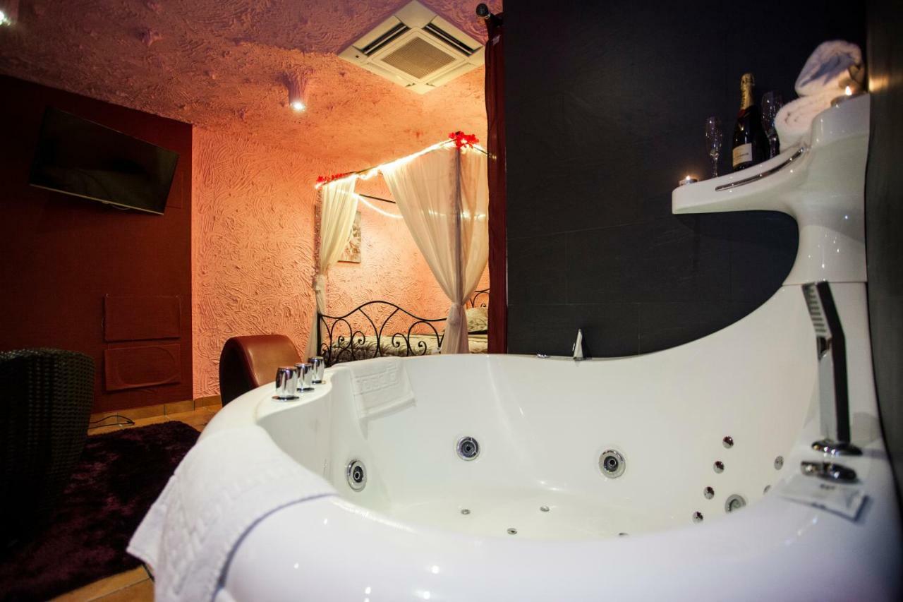 Luxury * Ciempozuelos