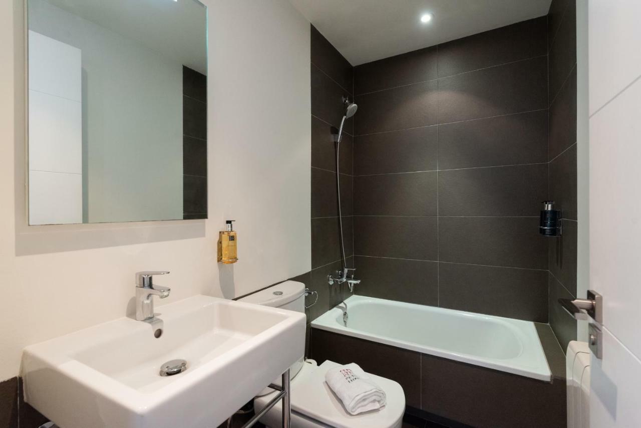 Apartment Petit Luxe Tobella Baixos Terrassa