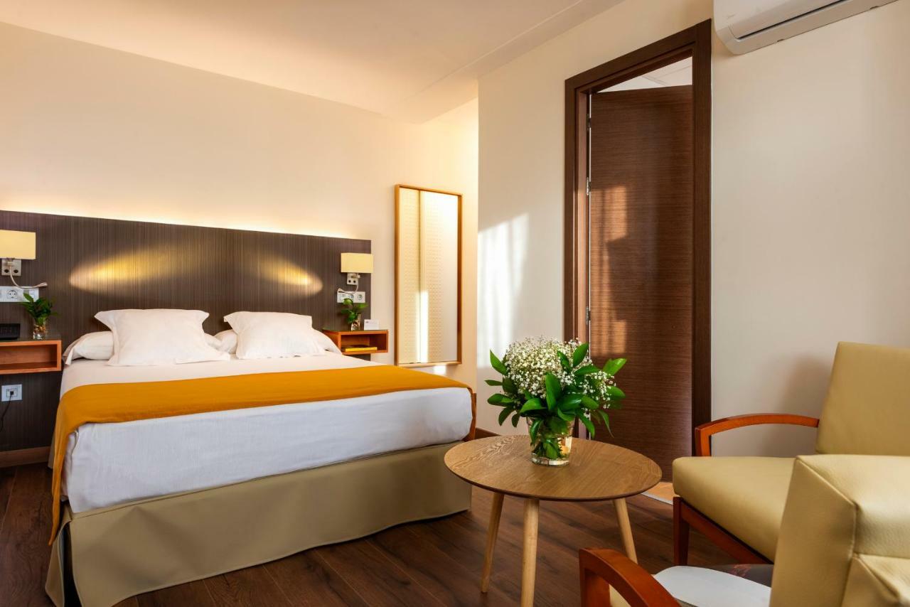 De Francia Y Paris Hotel 3*