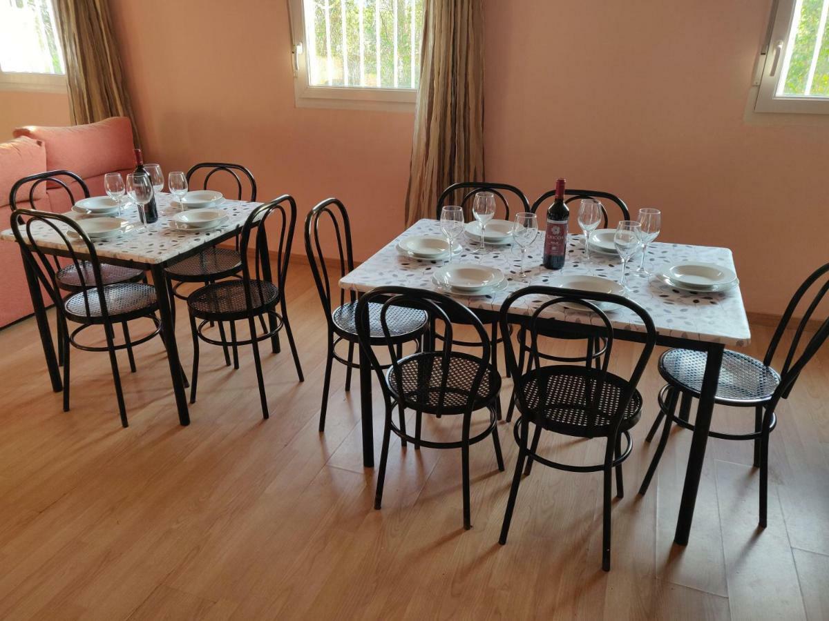 Hostal Residencial El Cuartel