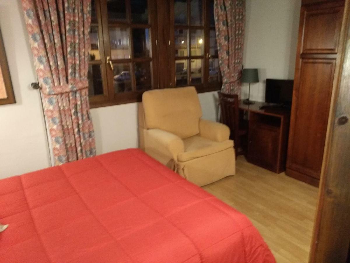 La De Barro Hotel 2*