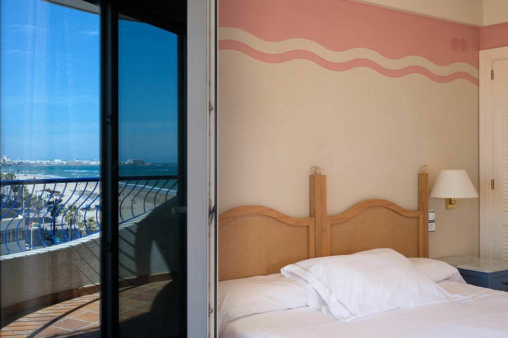 Playa Victoria 4* Cadiz