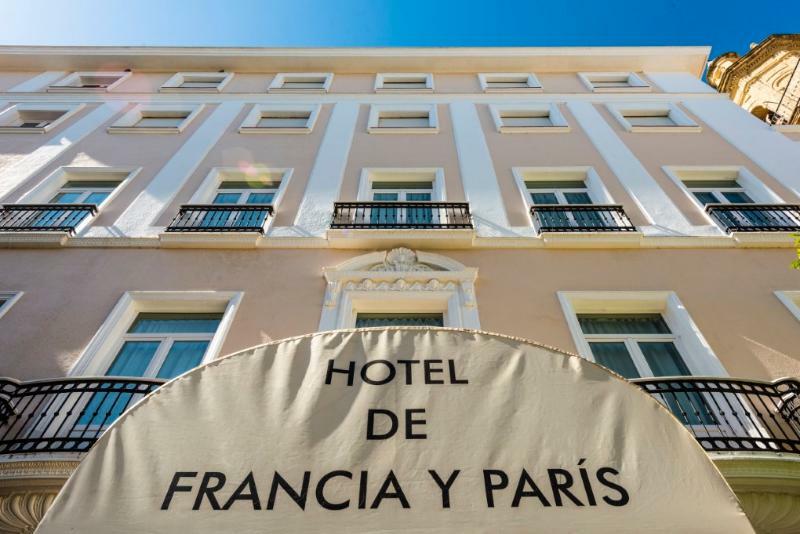 De Francia Y Paris Hotel 3*