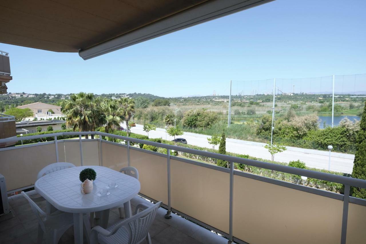 Riscos 2 Planet Costa Dorada Apartment