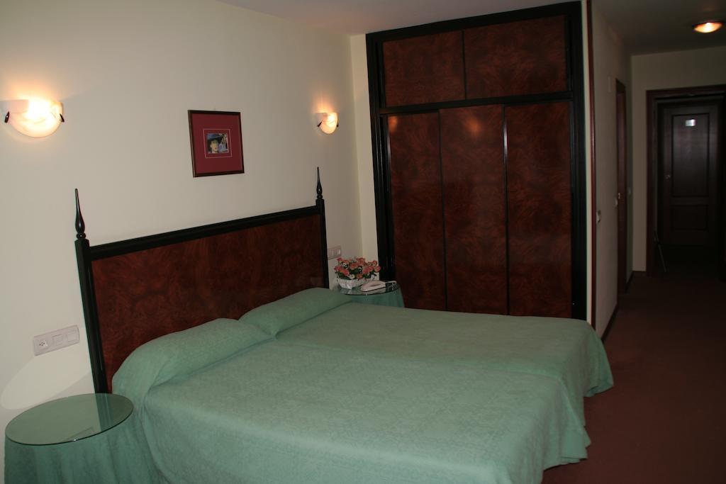 Canal Hotel