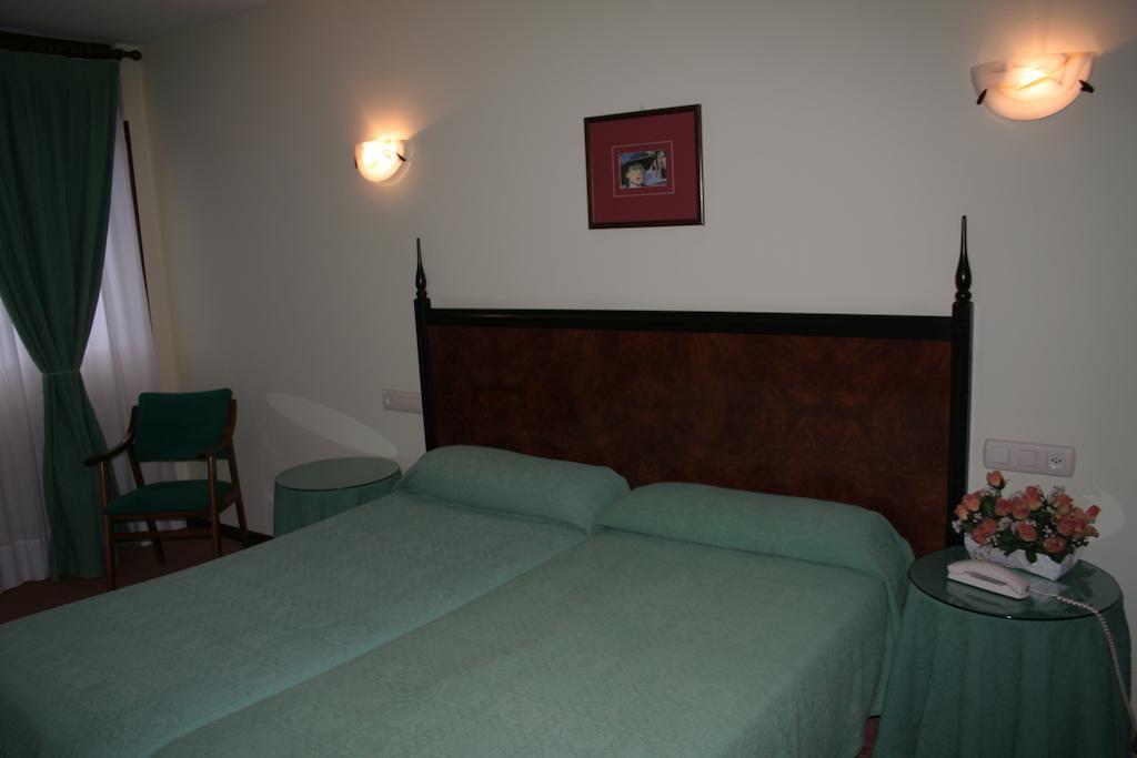 Hotel Canal 2*
