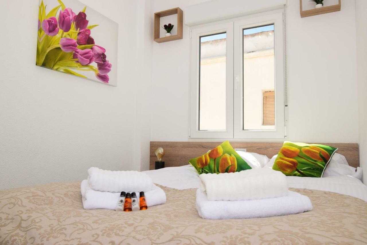 Tulip-apartaments Calle La Lecha Apartamento