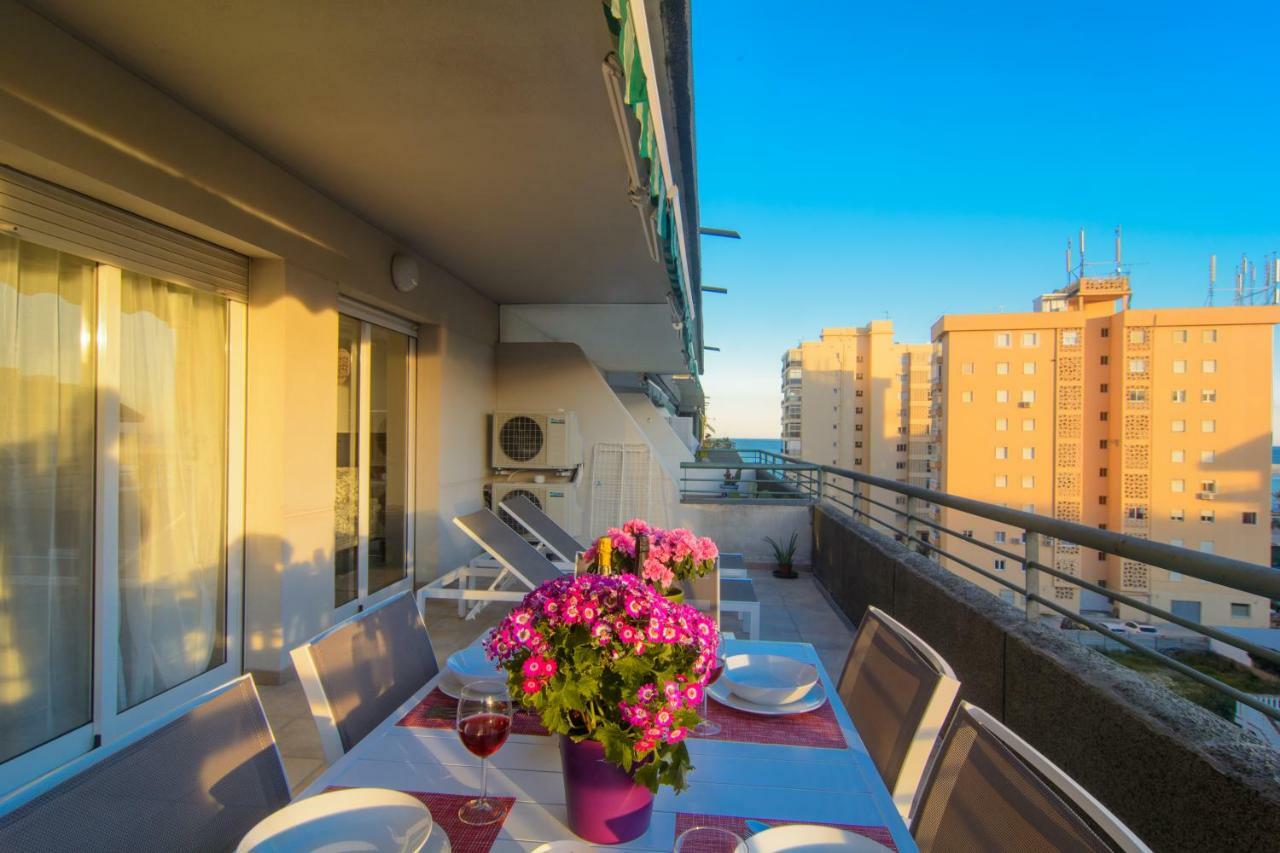 River Playa Beachfront Apartment, Large Terrace Apartamento Fuengirola