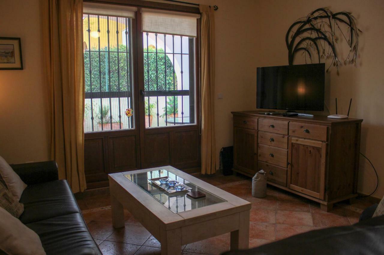 (rou002) Cómoda Casa Con Puerta A La Piscina * Ayamonte