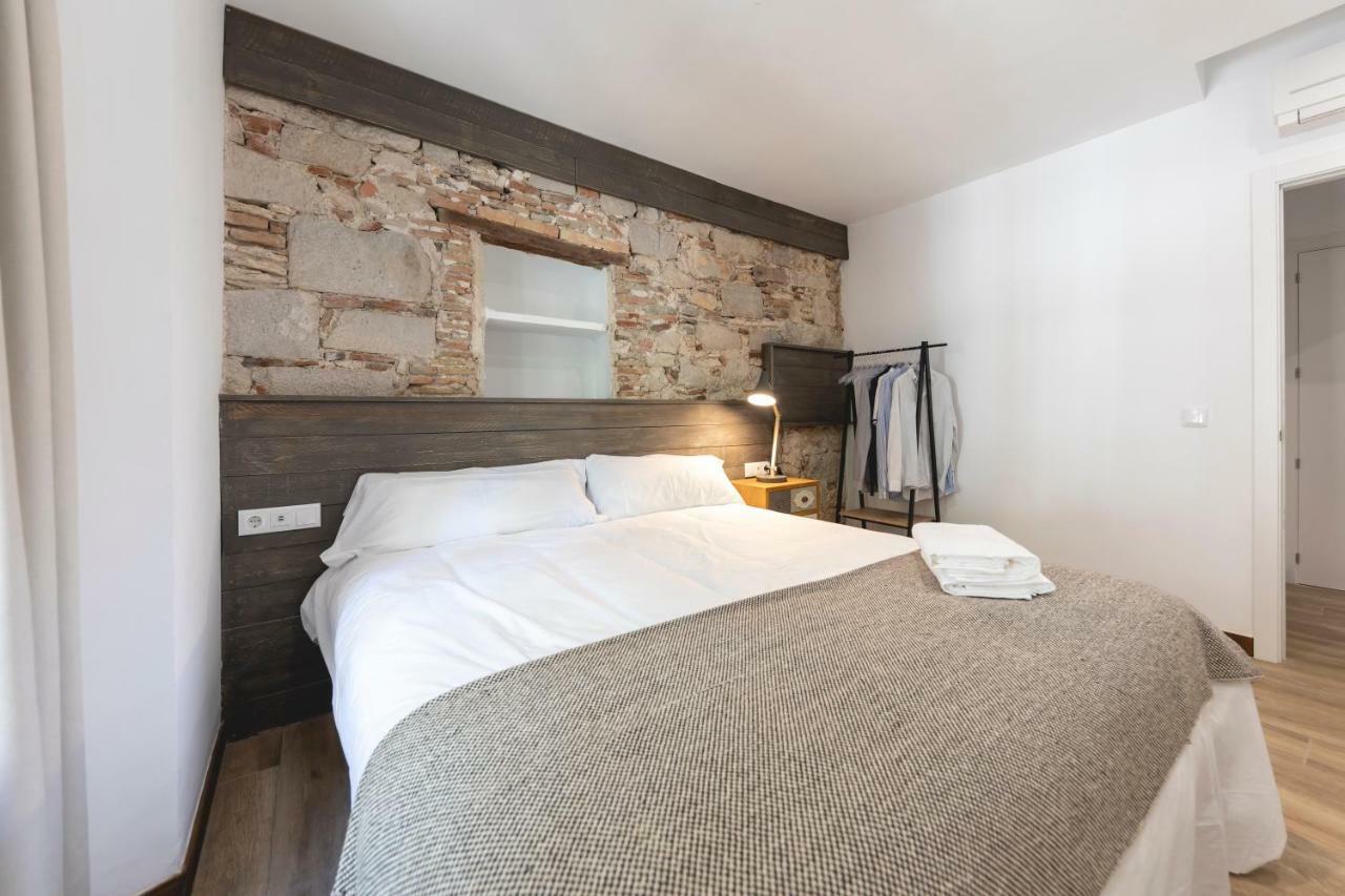 Apartment Bravissimo Rambla Eiffel Bridge 1
