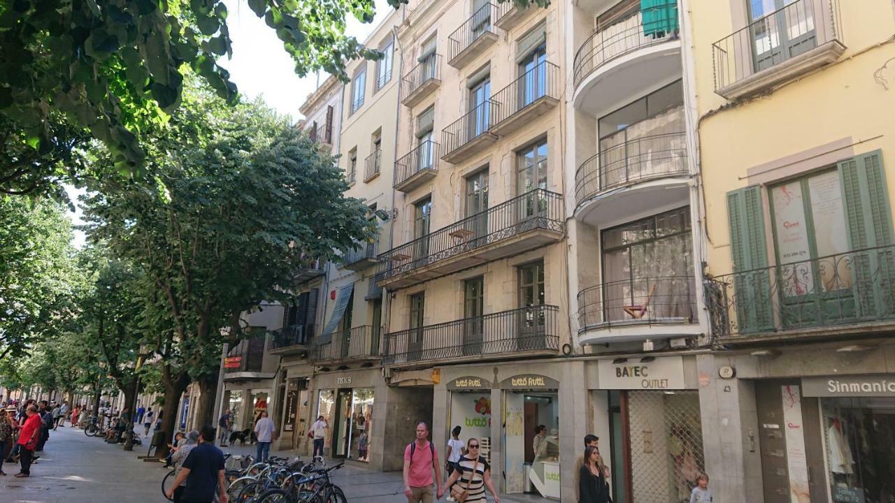 Bravissimo Rambla Eiffel Bridge 1 * Girona