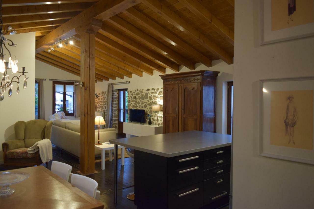 Rurales Batxillerenea Apartamento *