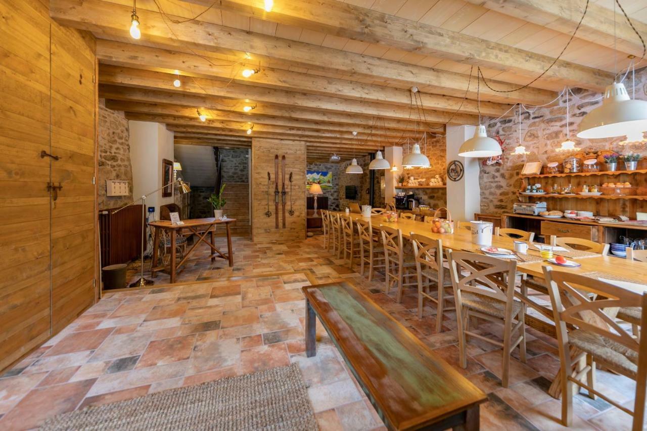 Sports House Nord Sud (adults Only) Bed and breakfast Vilallonga de Ter
