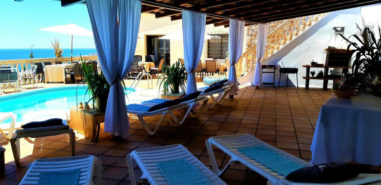 Ashram Sunshine Bed and breakfast *