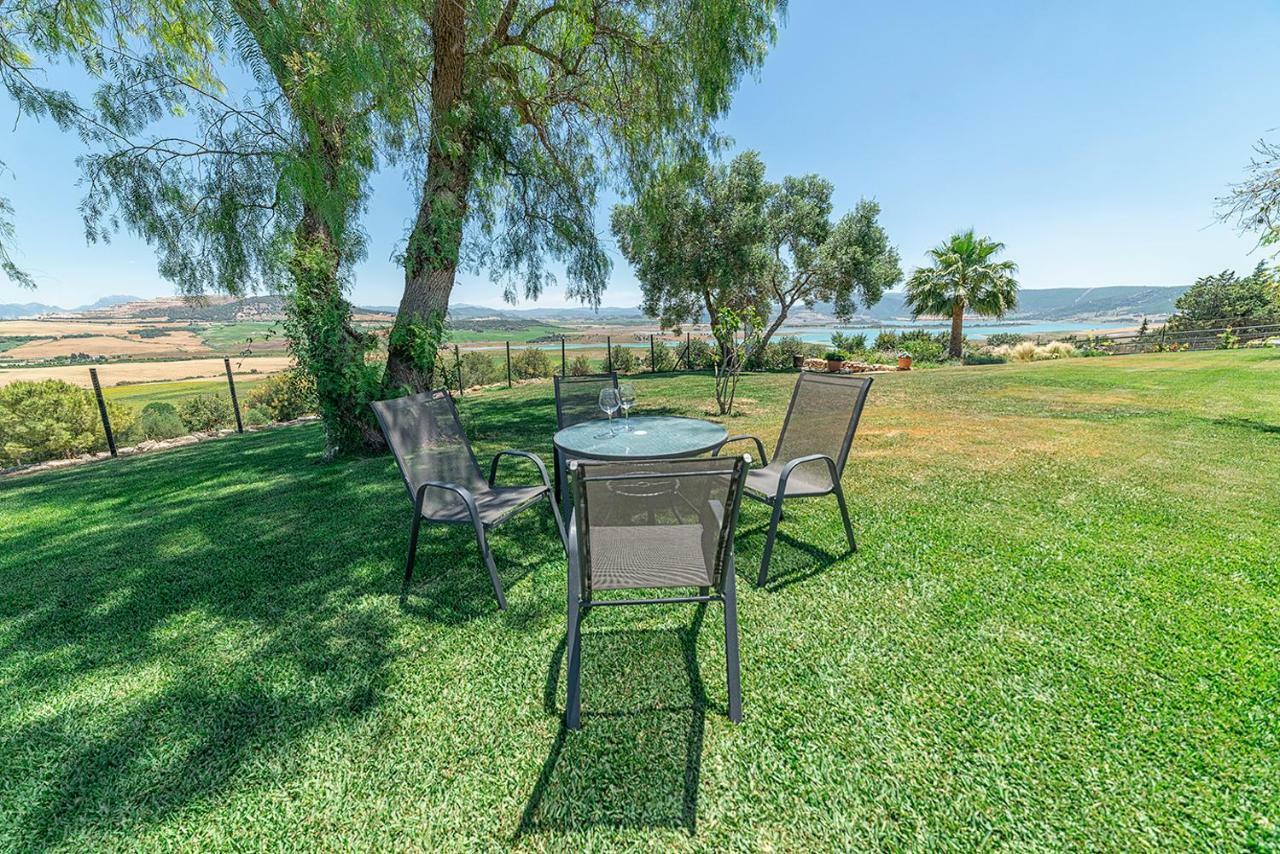 Cortijo Con Piscina A 30 Min De Jerez Сasa de vacaciones *