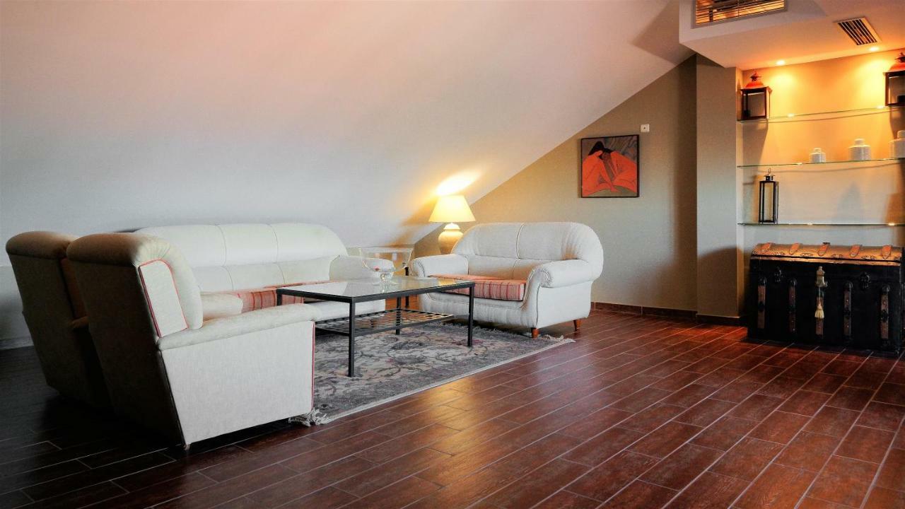 Hotel Vivar Grinon