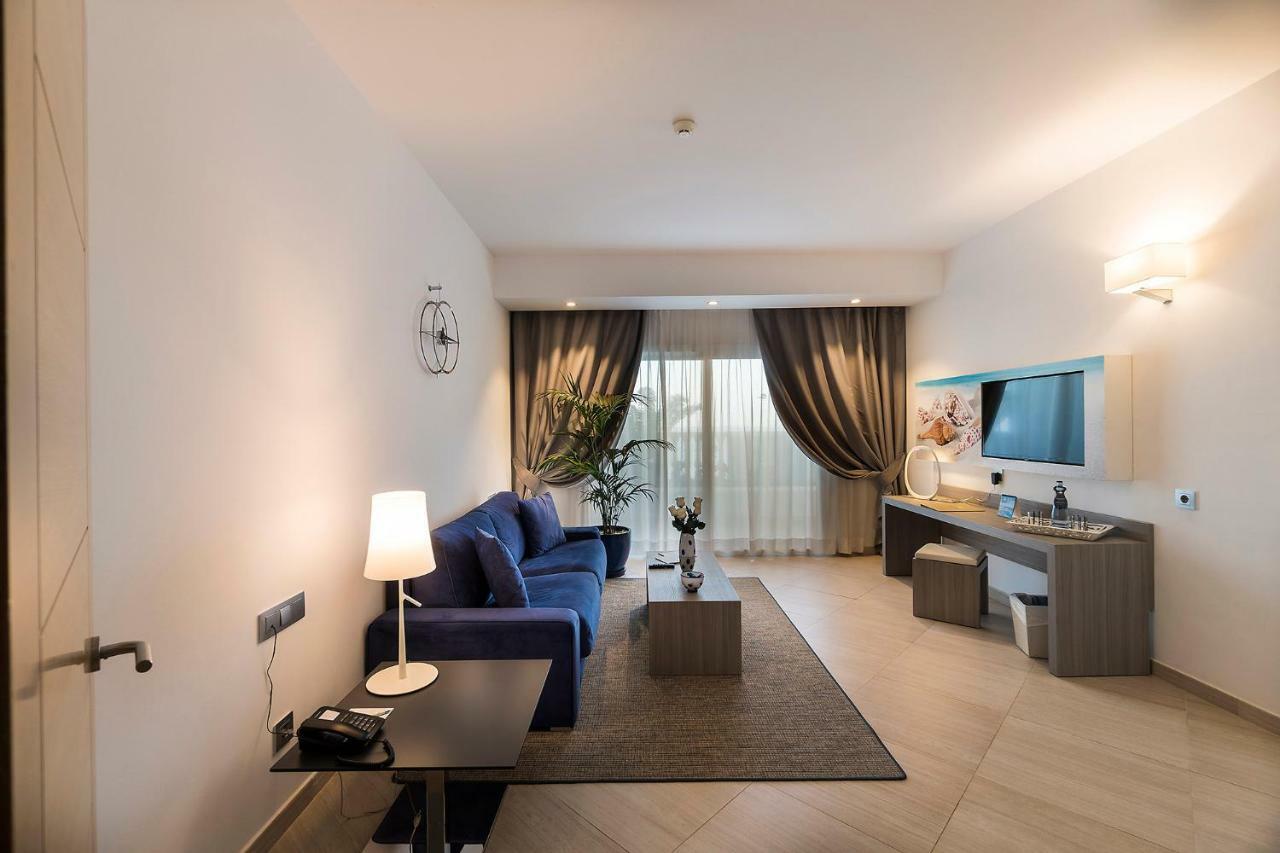Royal Palm & - Adults Only Resort 4*
