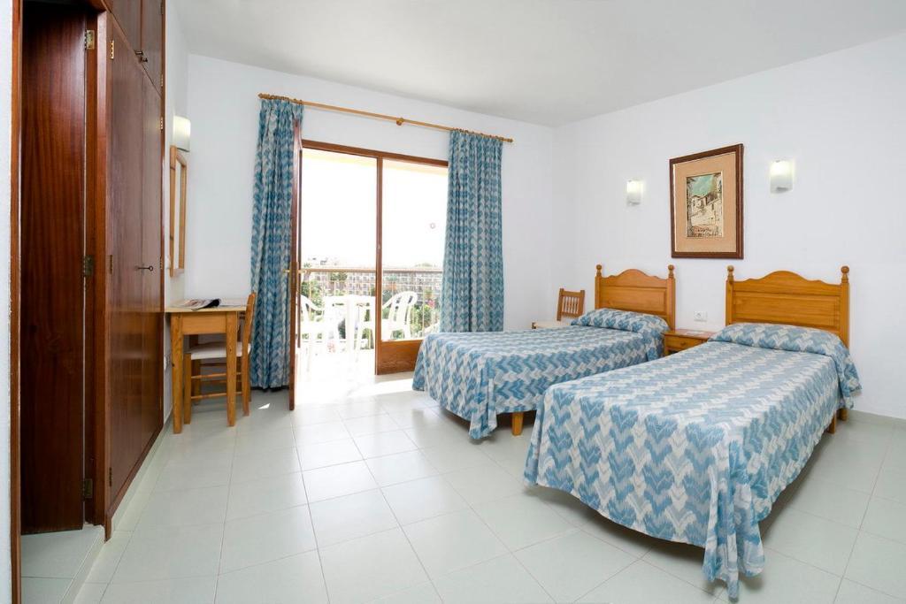La Perla Apartahotel Es Cana