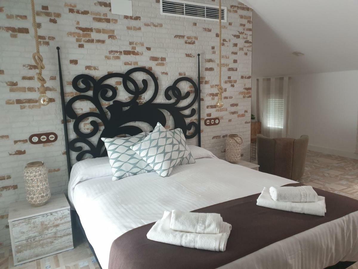 Apartamentos Hostal Cabanas * Carboneras de Guadazaon