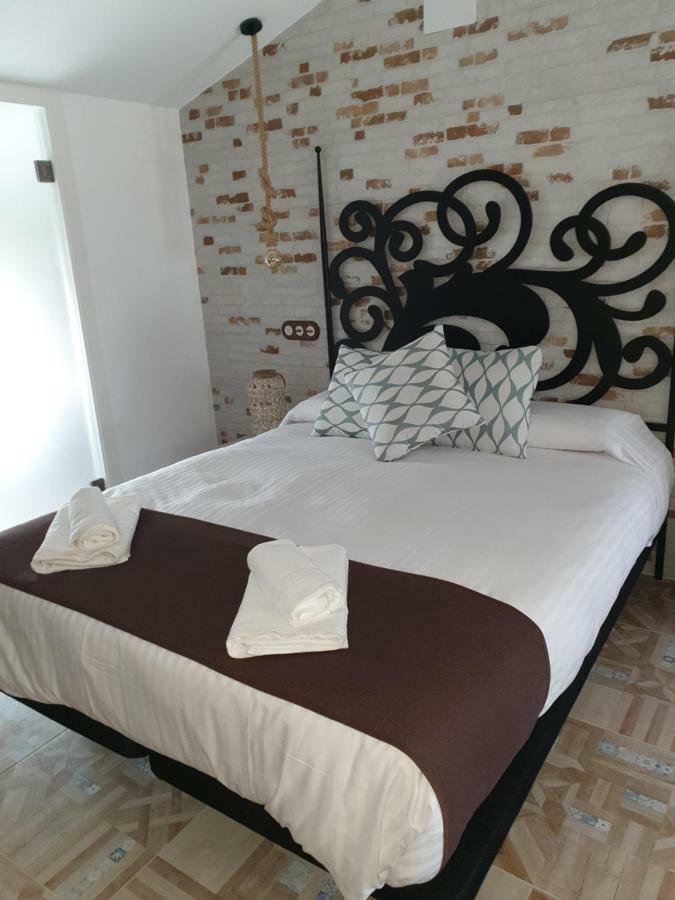 Apartment Apartamentos Hostal Cabanas Carboneras de Guadazaon