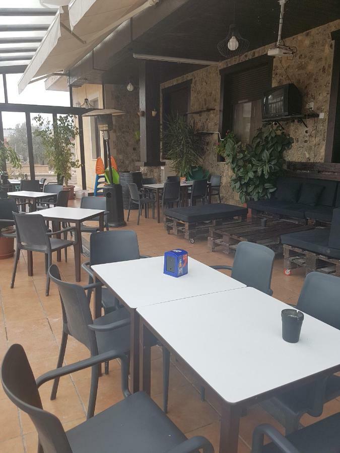 Apartamentos Hostal Cabanas *