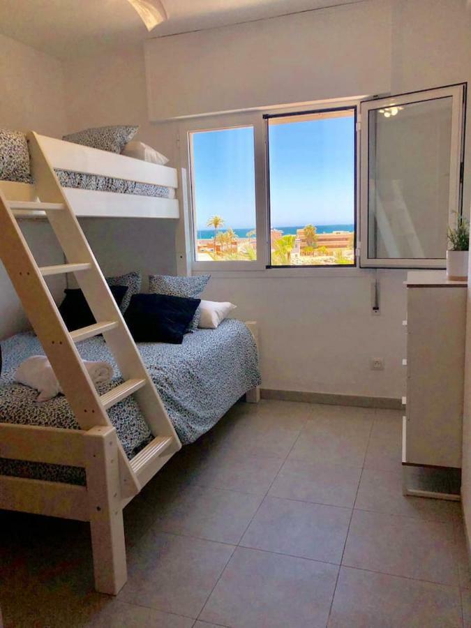 Impresionante 1ª Línea De Playa... Apartamento