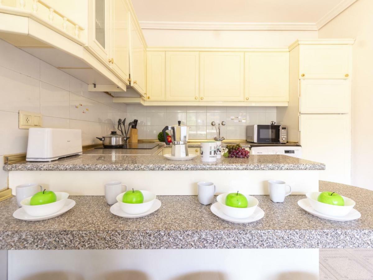 Homes & Go Albeniz Basic Apartment *
