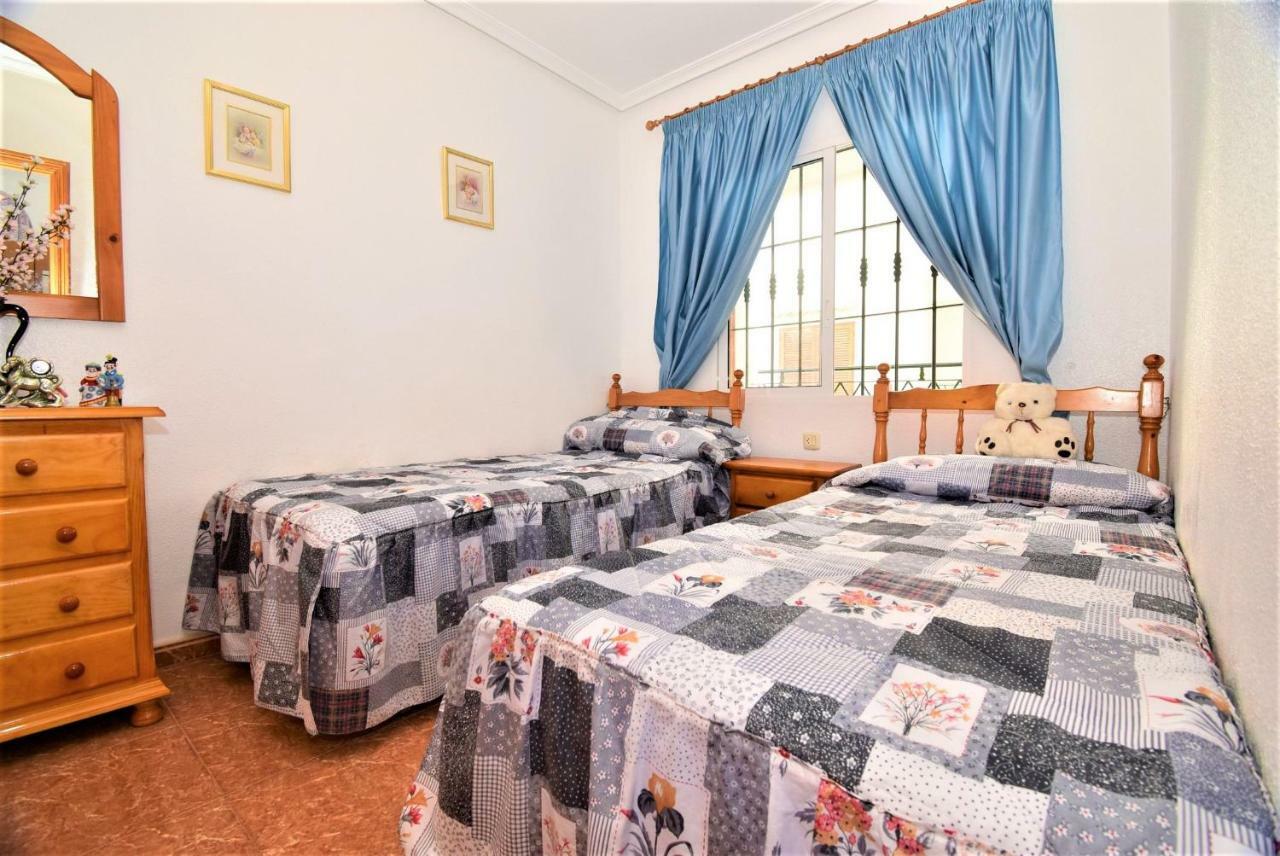 20 Nice - Pool/beach * La Mata (Torrevieja)