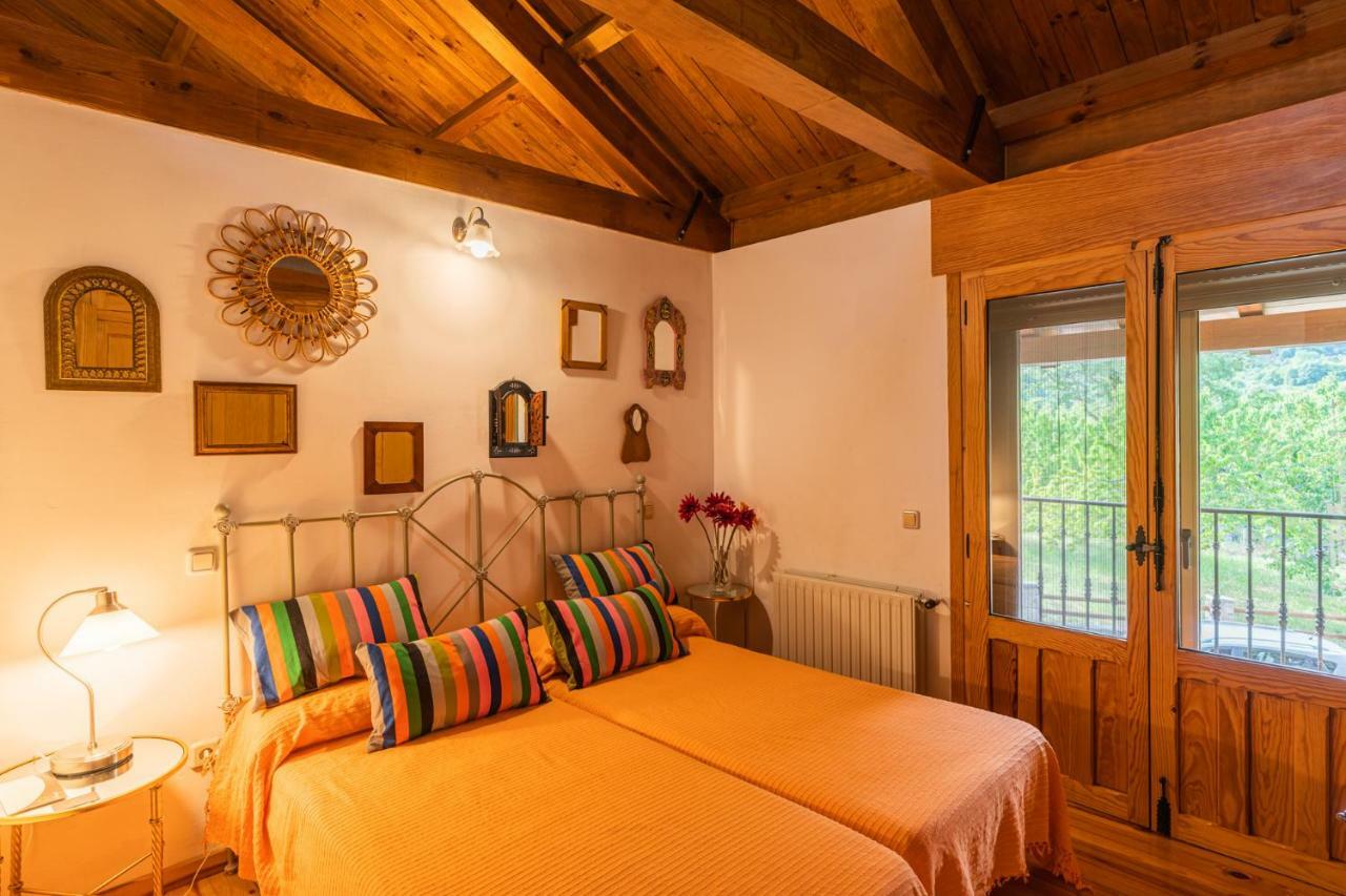 Casa El Herragu * El Arenal (Castile and Leon)