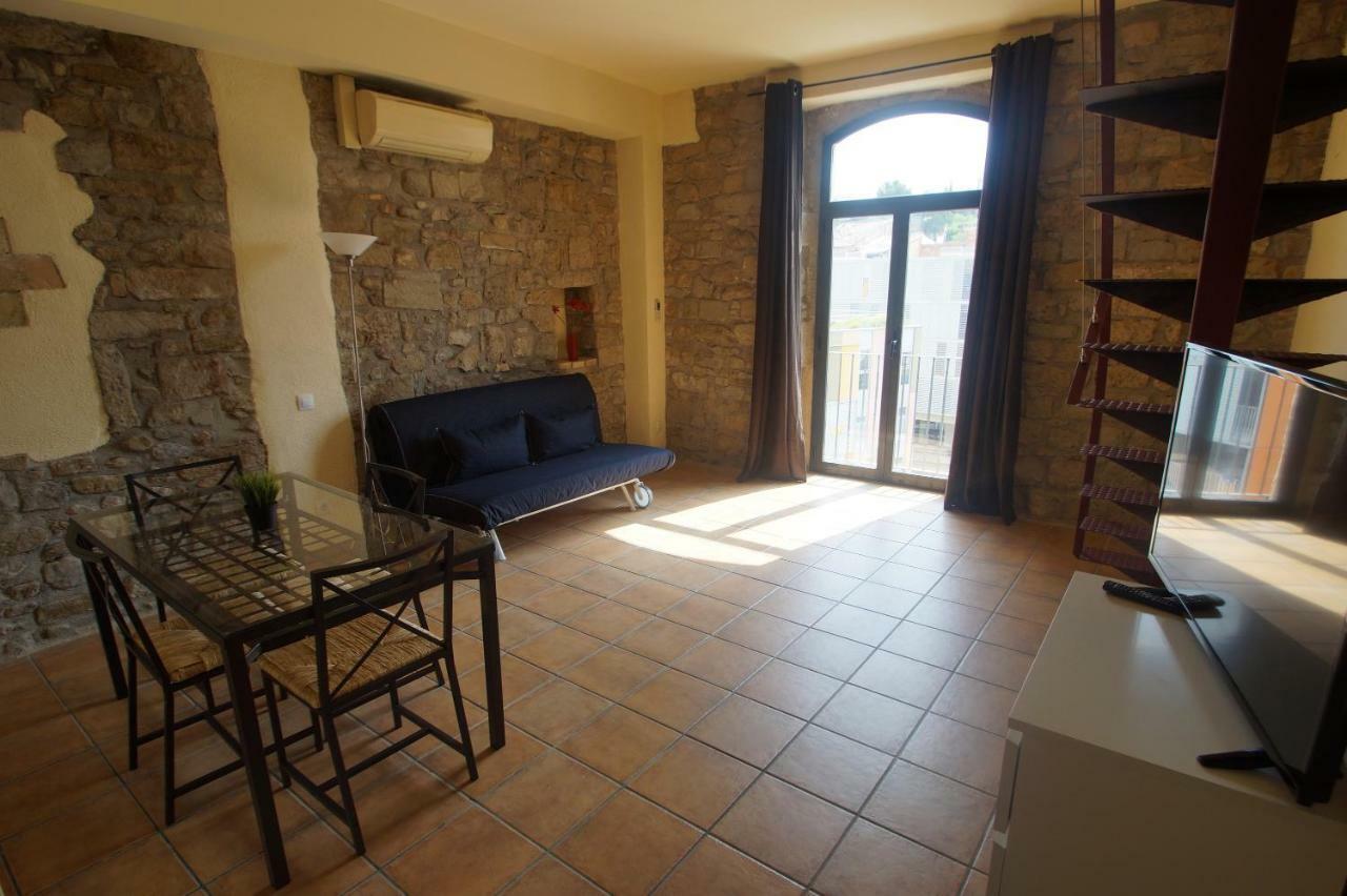 Urbi Apartment