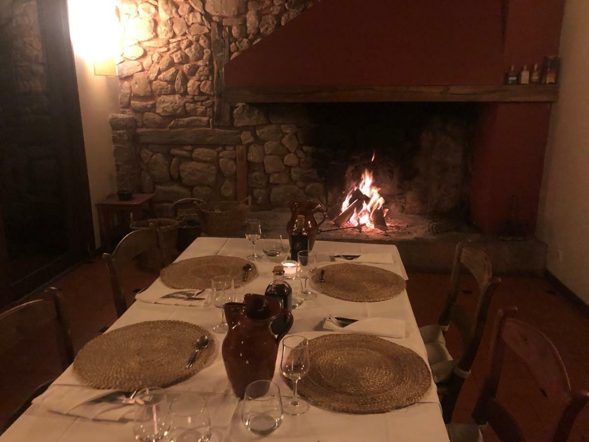 Country house Masia Can Jou