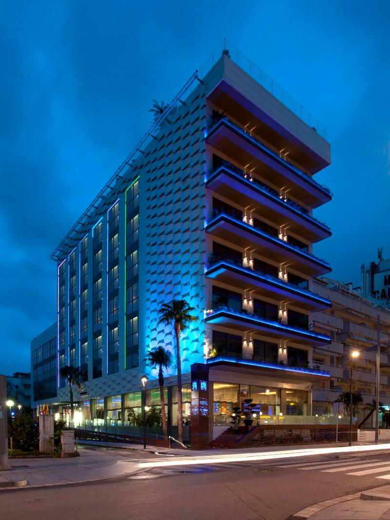 Hotel Mim & 4*