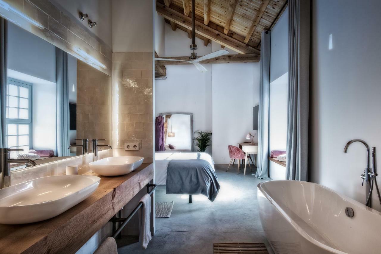 Hotel La Fábrica Del Canal 5*