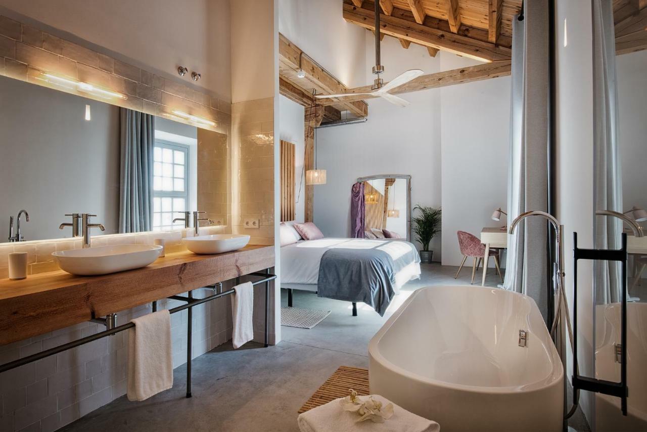 Hotel La Fábrica Del Canal 5*