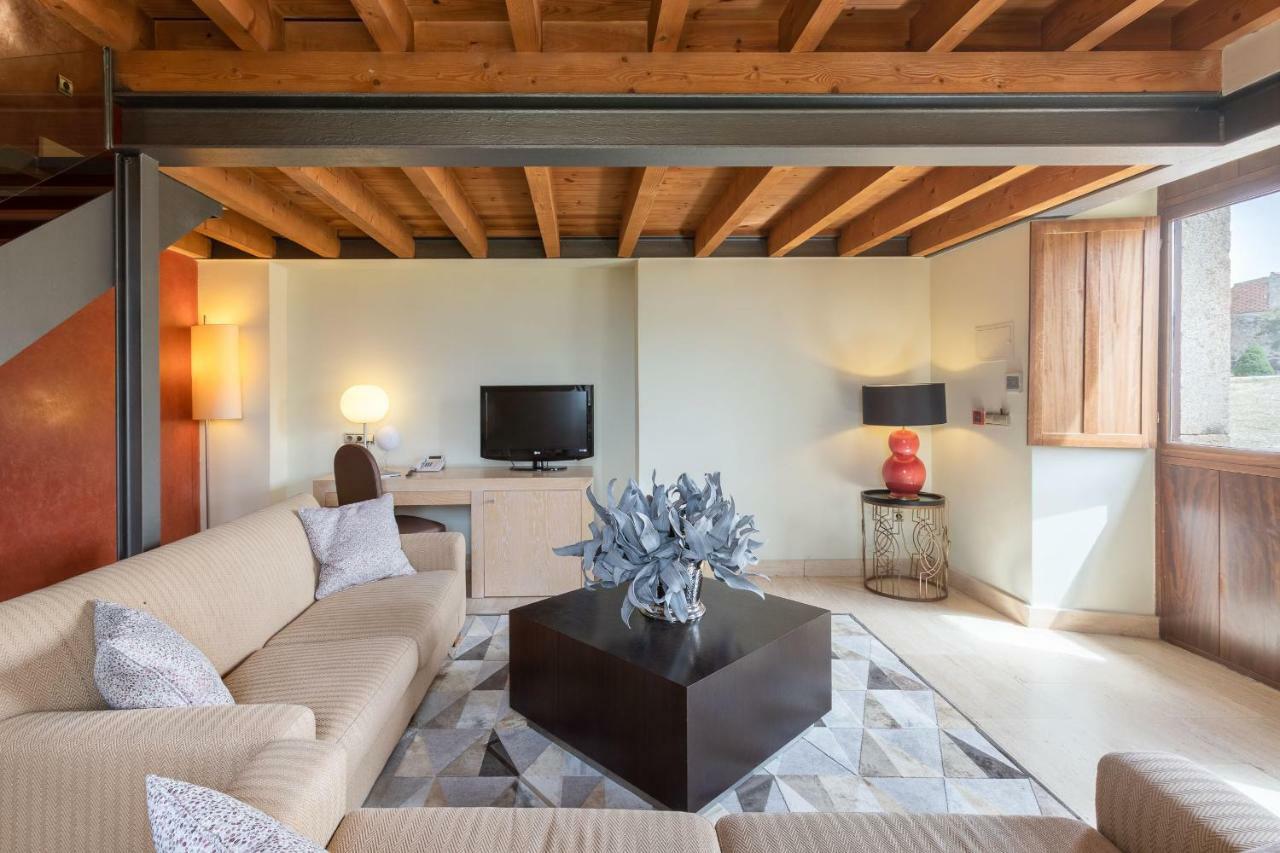 Hotel Izan Puerta De Gredos 4*