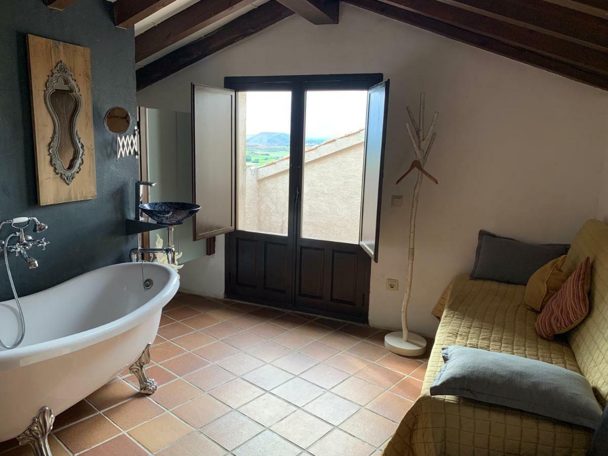 Country house La Cueva Del Agua Hita