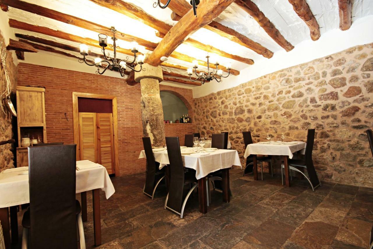 Domitila Rooms * Clavijo
