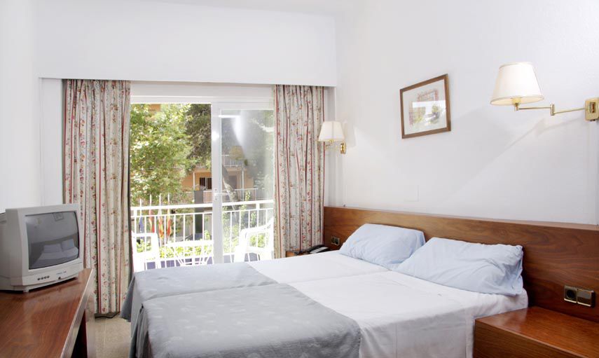 Morlans Ana Hotel 2*