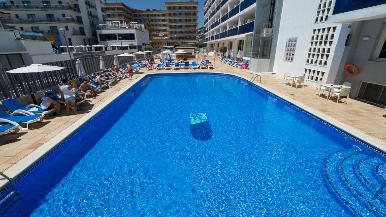 Riviera Hotel