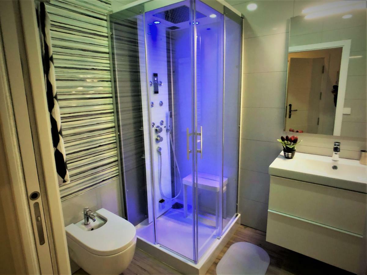 Apartment 4 De Autor *