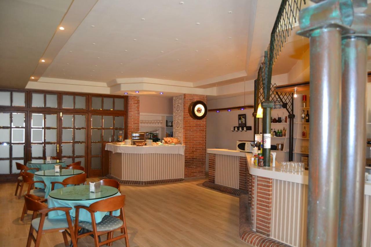 Villegas Hotel