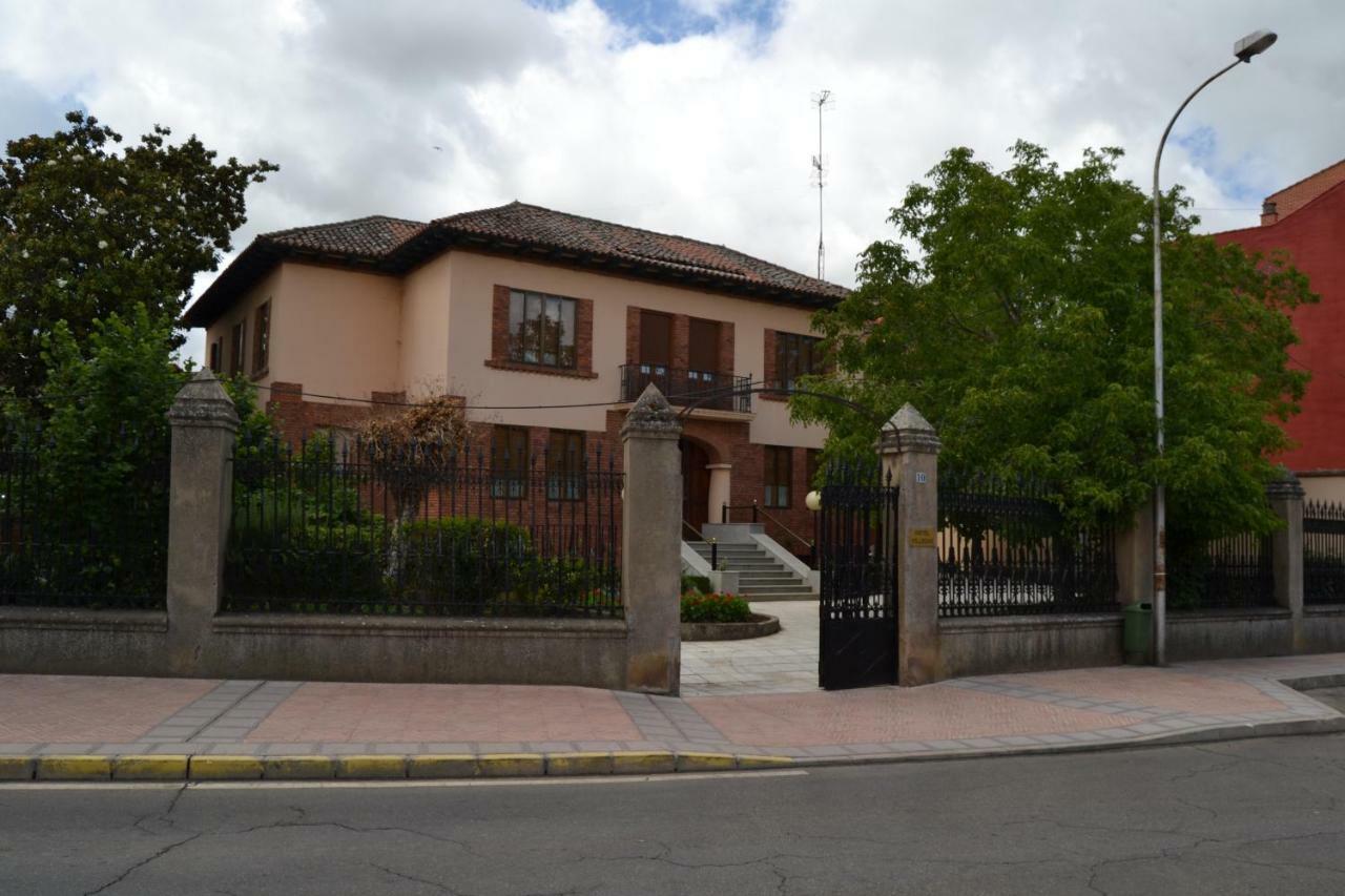 Villegas Hotel