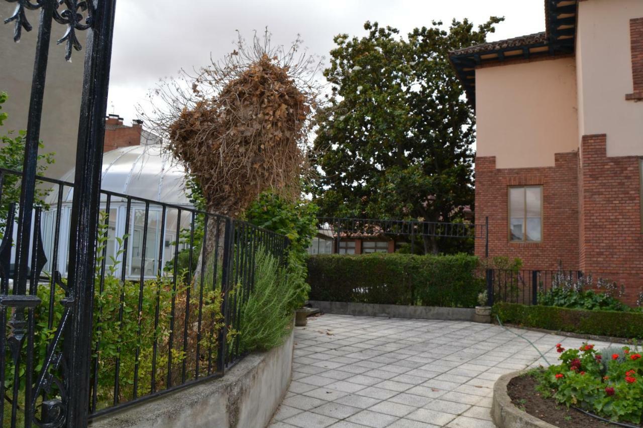 Villegas Valencia de Don Juan